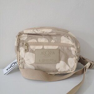 NWT Aloha Collection Hana Hou Keep It Light Hip Pack Creme Dune Floral print
